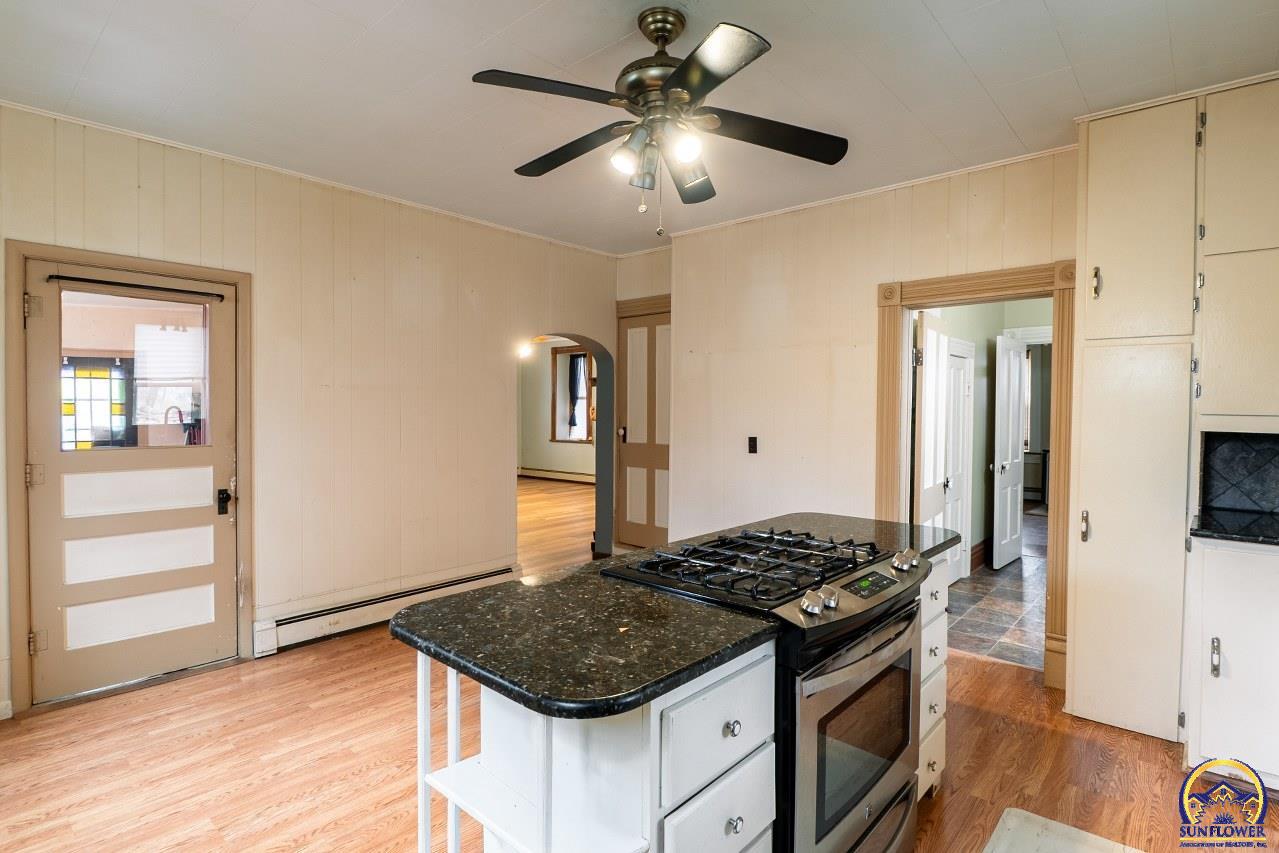 22507 Hessdale Road Alma, KS 66401 - Photo 40 of 72