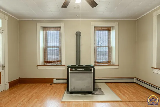 $2,500,000 | 22507 Hessdale Road, Alma, KS 66401