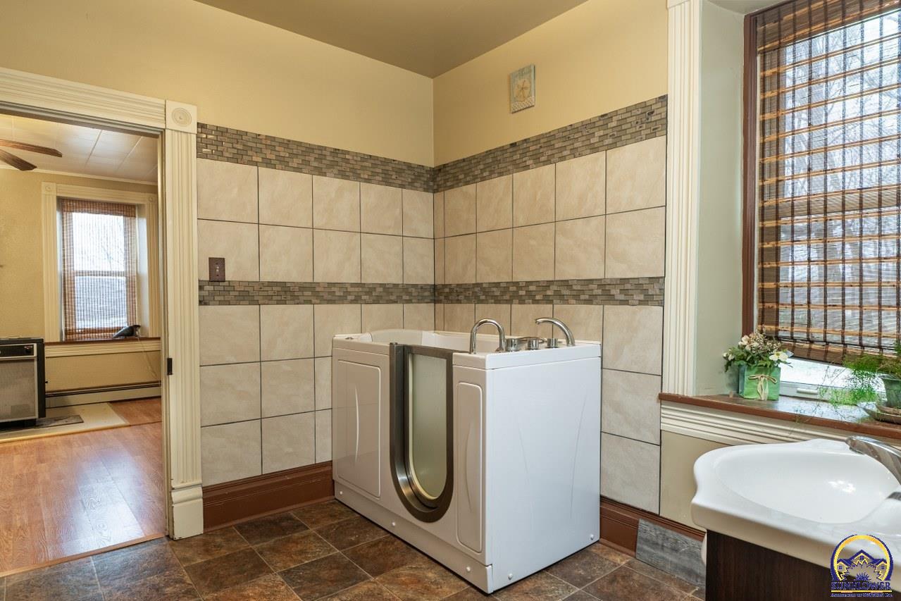 22507 Hessdale Road Alma, KS 66401 - Photo 50 of 72