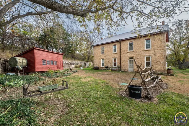 $2,500,000 | 22507 Hessdale Road, Alma, KS 66401