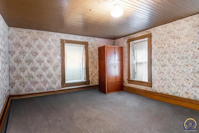 $2,500,000 | 22507 Hessdale Road, Alma, KS 66401