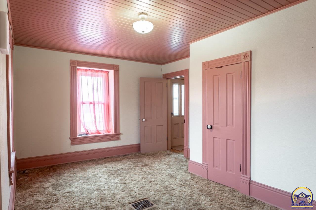 22507 Hessdale Road Alma, KS 66401 - Photo 61 of 72 Bedroom