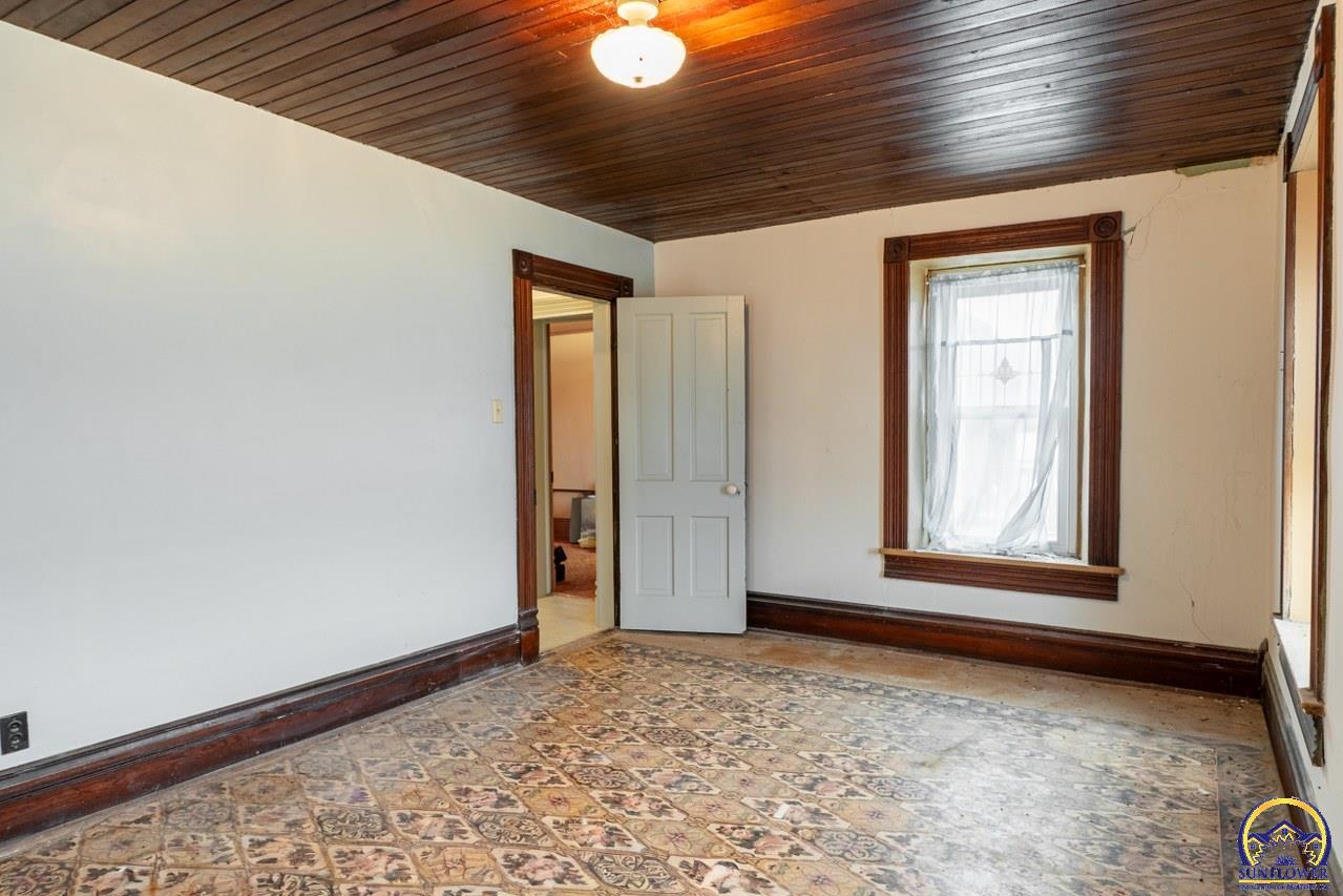 22507 Hessdale Road Alma, KS 66401 - Photo 65 of 72 Bedroom