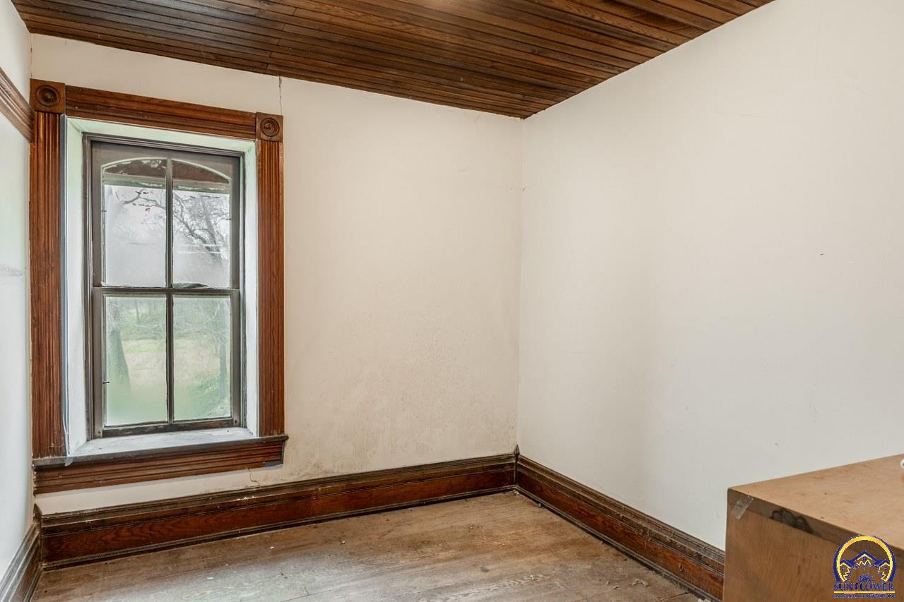 22507 Hessdale Road Alma, KS 66401 - Photo 67 of 72 office