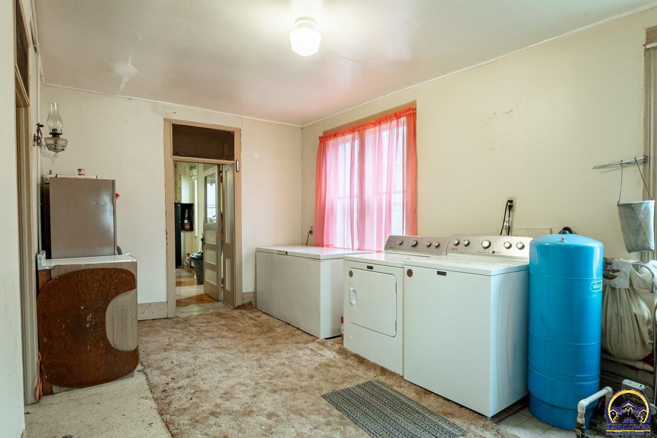 22507 Hessdale Road Alma, KS 66401 - Photo 70 of 72 Laundry Room