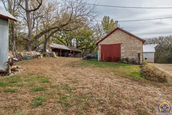 $2,500,000 | 22507 Hessdale Road, Alma, KS 66401