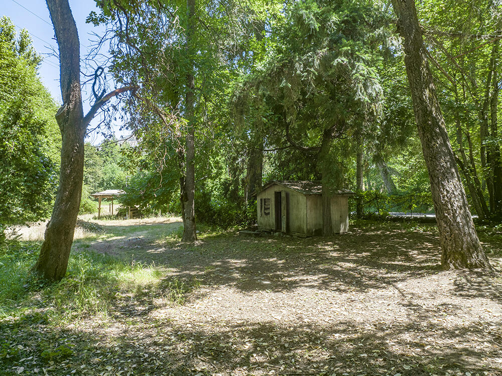 100 Browns Road Williams, OR 97544 - Photo 36 of 49 38