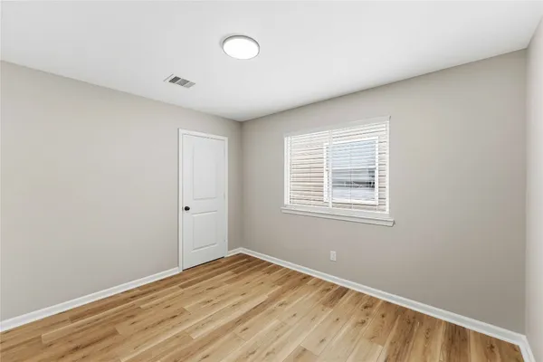 $1,500 | 1121 Edgewood Drive, Unit B, Richmond, TX 77406