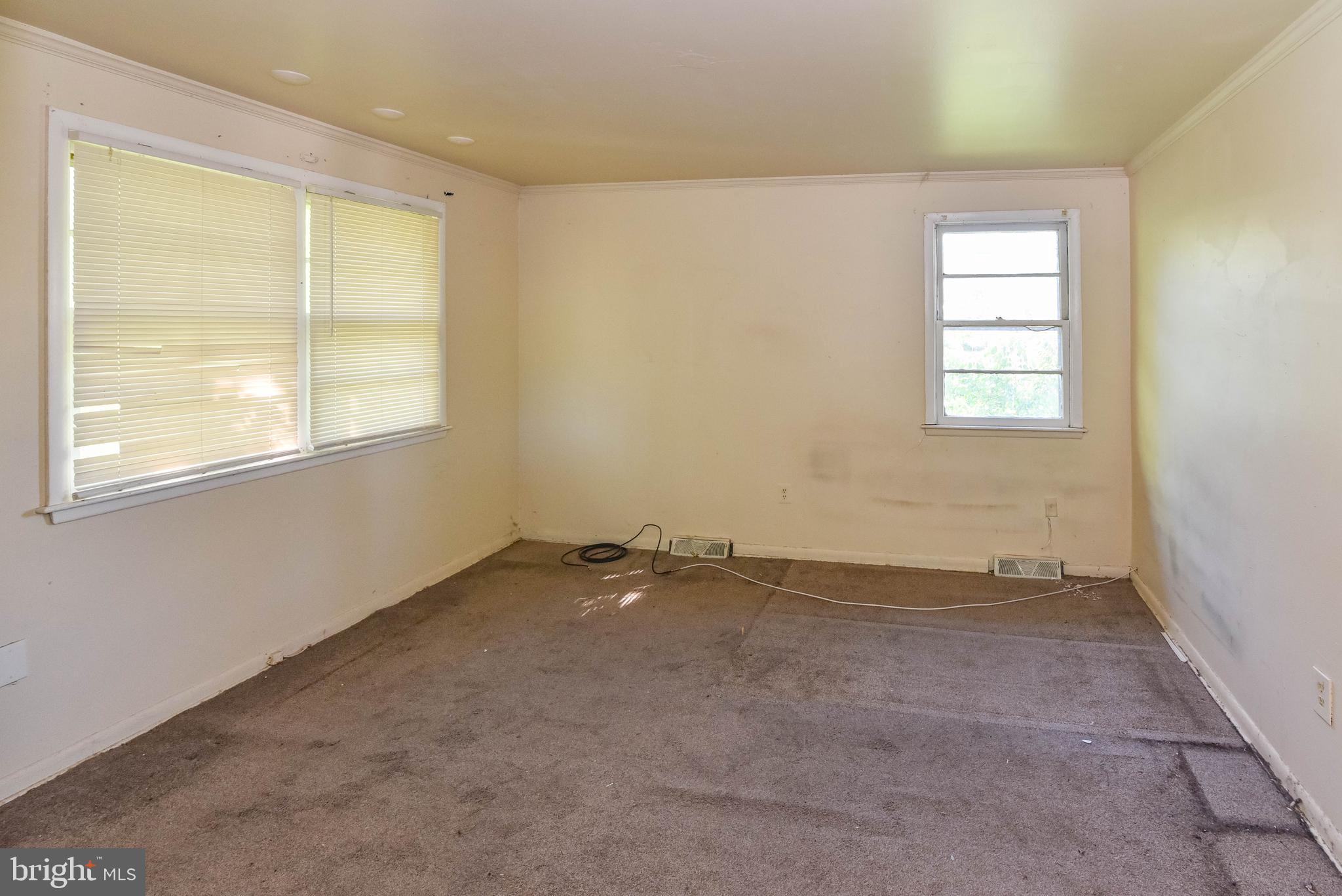 4510 Old Court Road Baltimore, MD 21208 - Photo 14 of 49