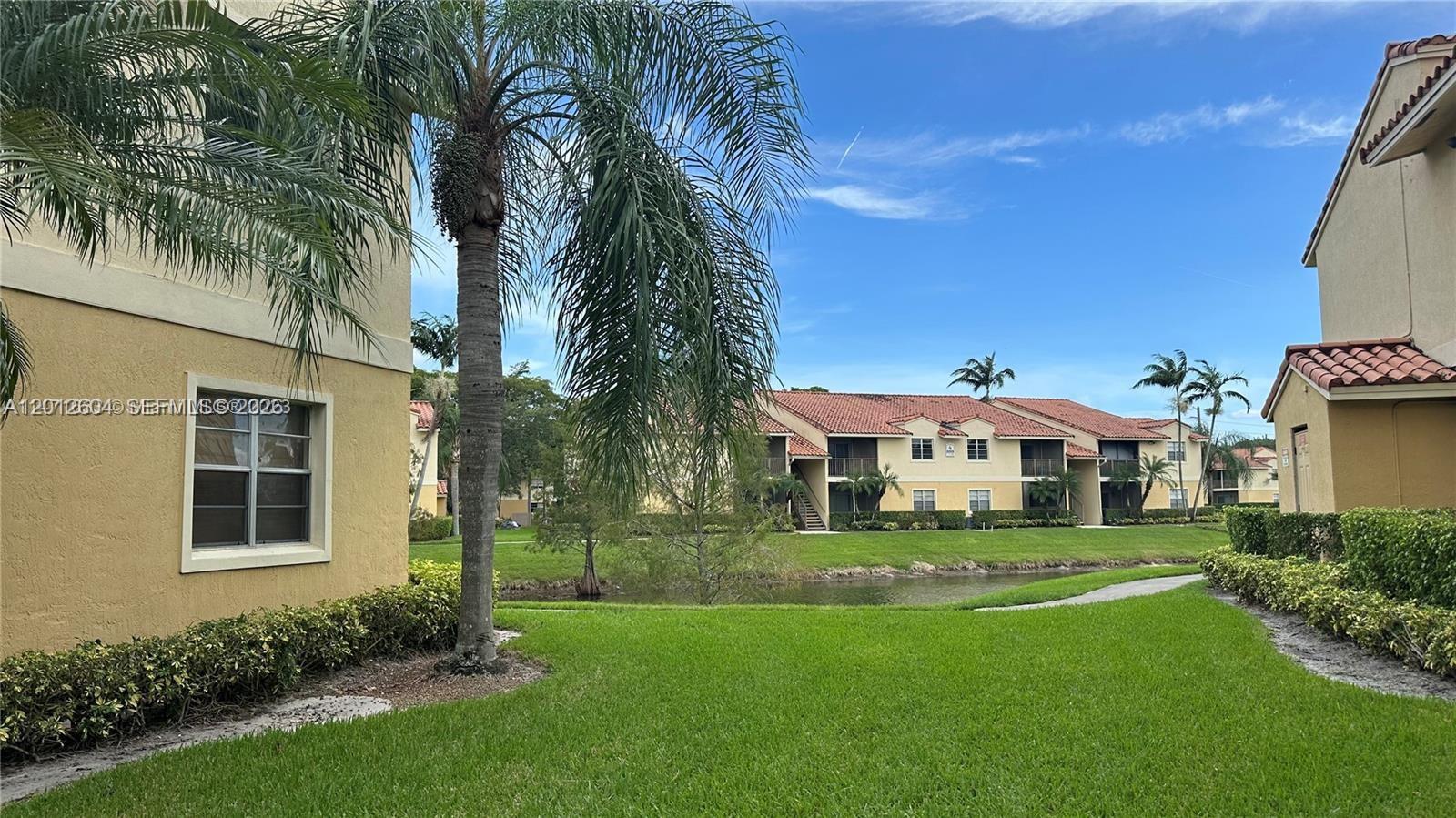 1243 Southwest 46th Avenue, Unit 1111 Pompano Beach, FL 33069 - Photo 5 of 23
