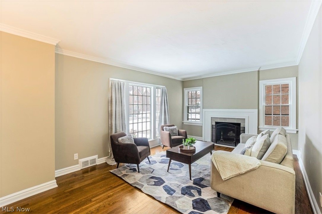 3818 Bushnell Road Cleveland, OH 44118 - Photo 3 of 28 Gallery Image 3