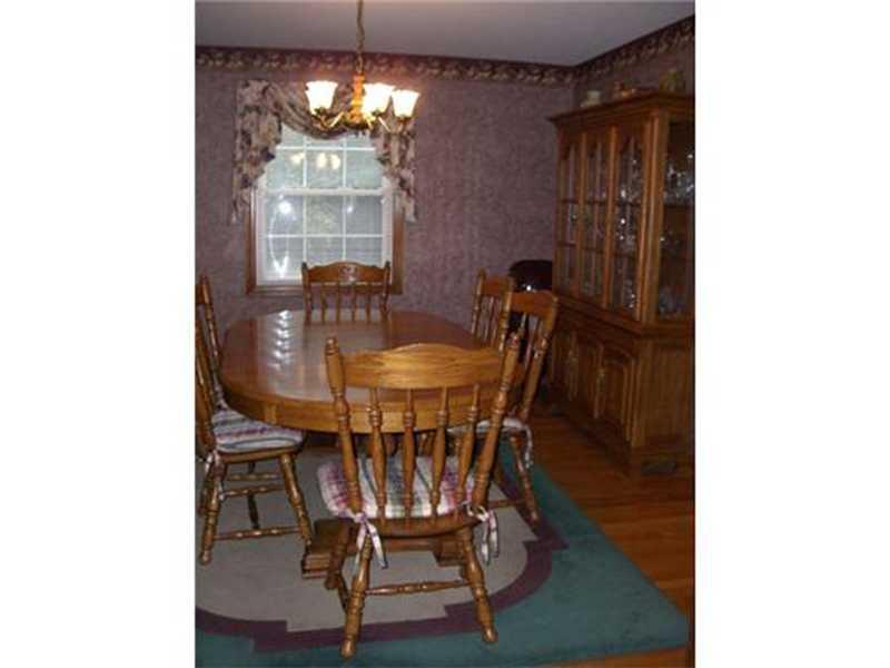 687 Methodist Road Greenville, PA 16125 - Photo 16 of 17 Dining Room.