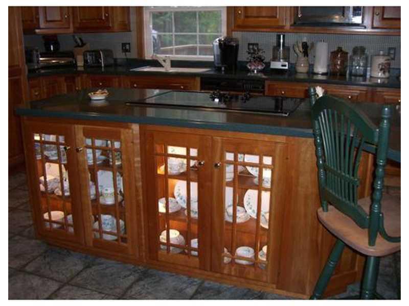 687 Methodist Road Greenville, PA 16125 - Photo 10 of 17 Kitchen.