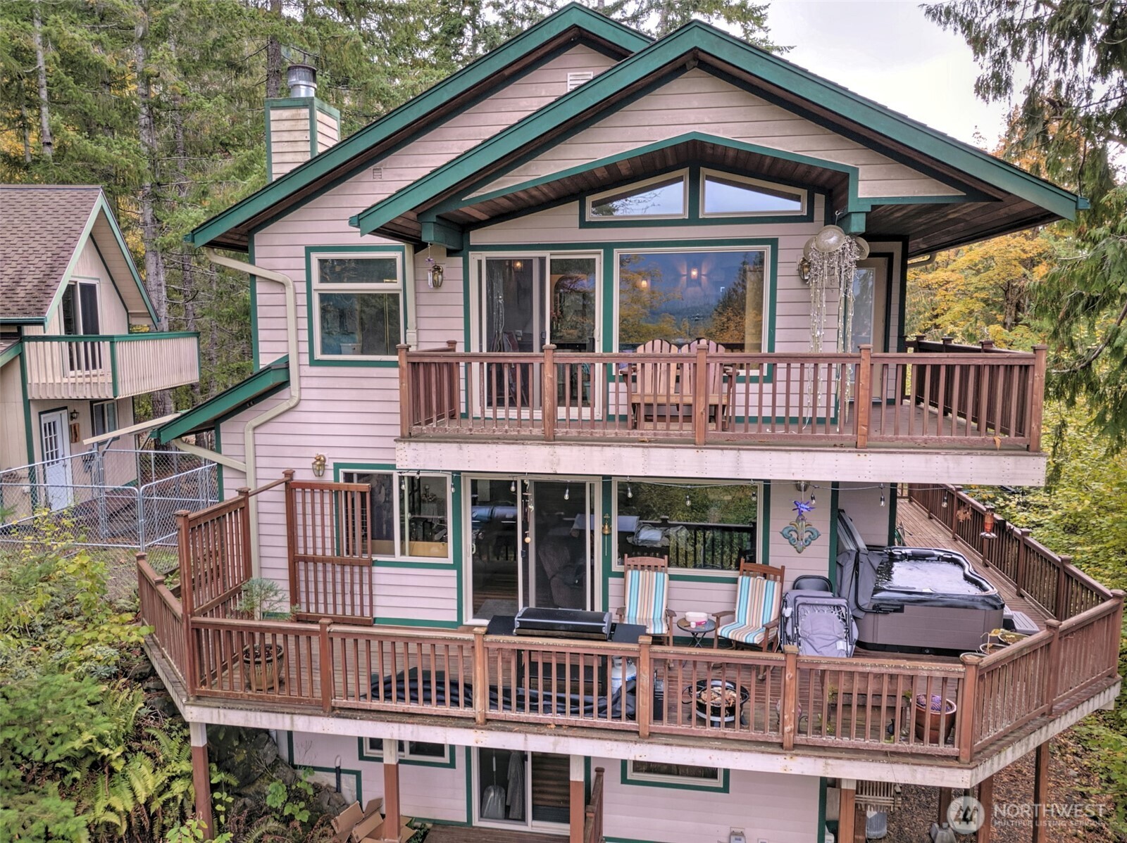 5791 North Lake Cushman Road Hoodsport, WA 98548 - Photo 2 of 39