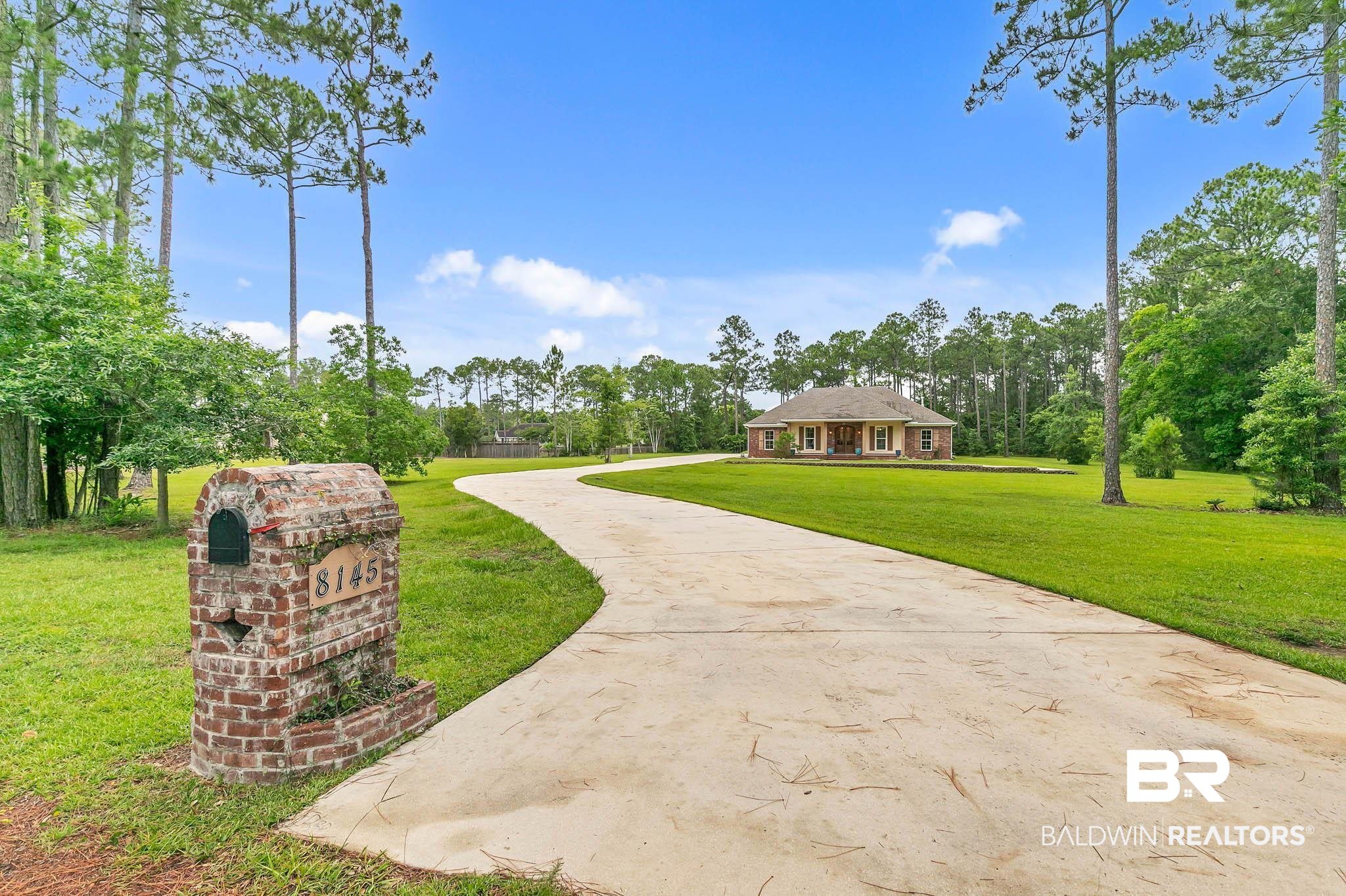 8145 Bay View Drive Foley, AL 36535 - Photo 2 of 81 Driveway to home
