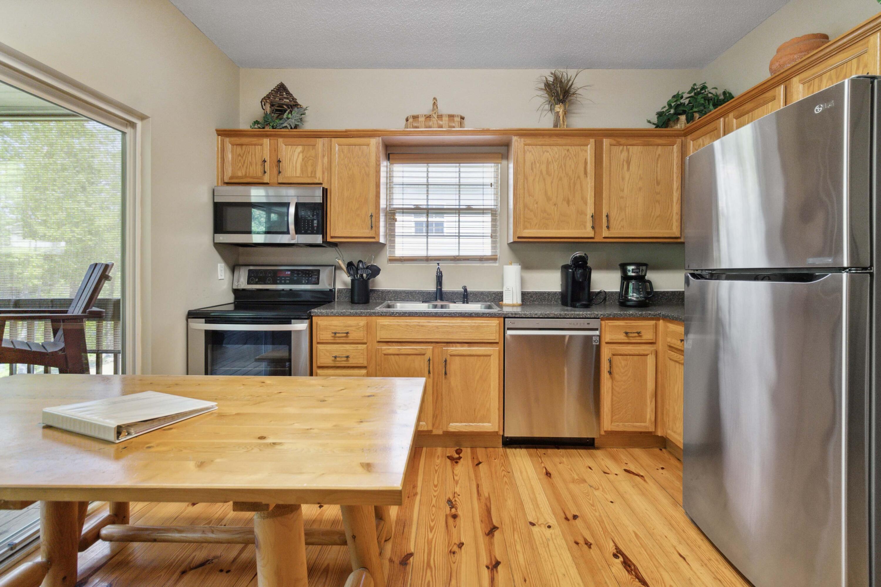 2386 Roberts Bend Road Burnside, KY 42519 - Photo 11 of 104 011
