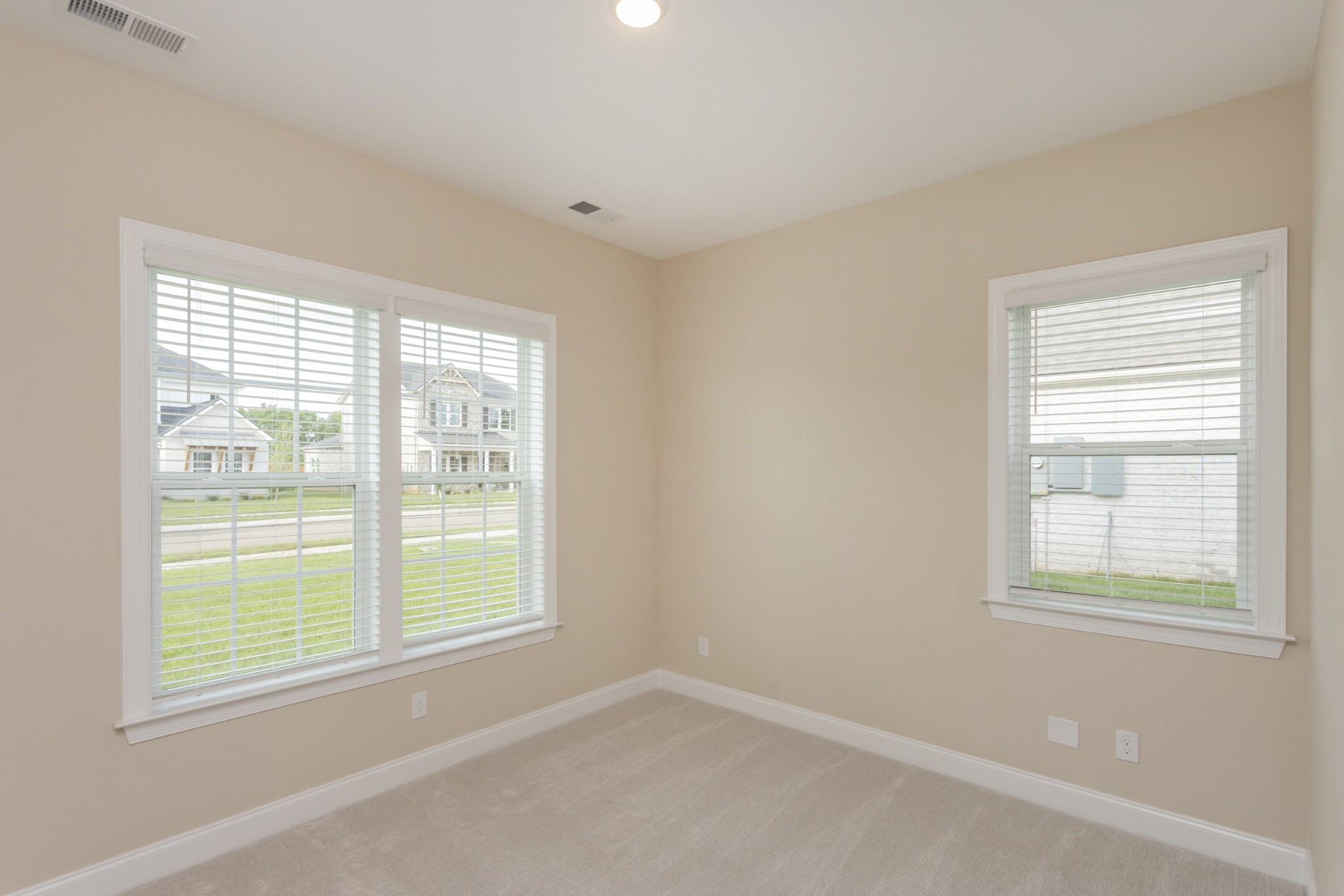 7006 Thunderhead Way Spring Hill, TN 37174 - Photo 41 of 58 an empty room with a window