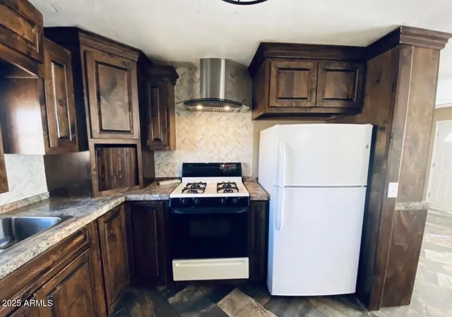 $1,200 | 1522 East 9th Street, Douglas, AZ 85607