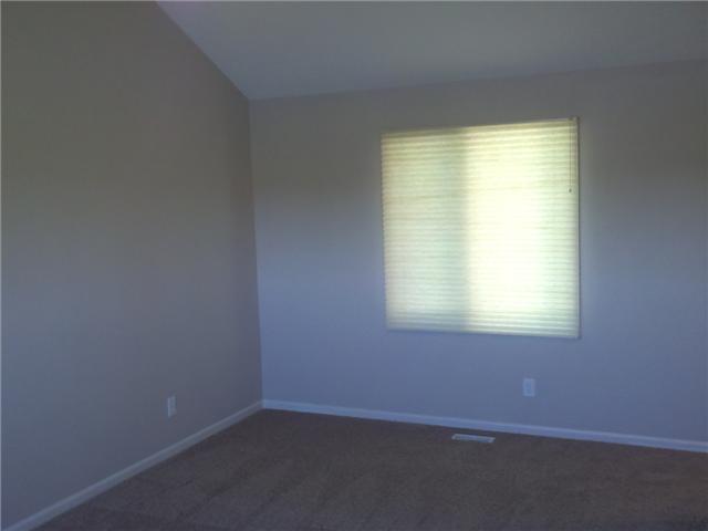 7707 River Road, Unit 10 Indianapolis, IN 46240 - Photo 13 of 18