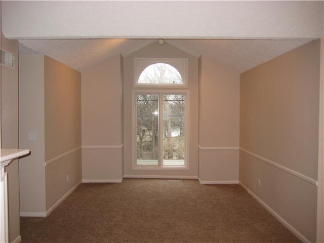 7707 River Road, Unit 10 Indianapolis, IN 46240 - Photo 6 of 18