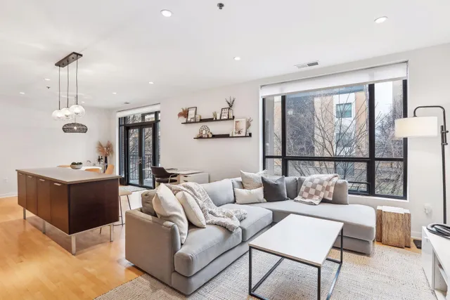 $2,300 | 3116 West Lake Street, Unit 217, Minneapolis, MN 55416