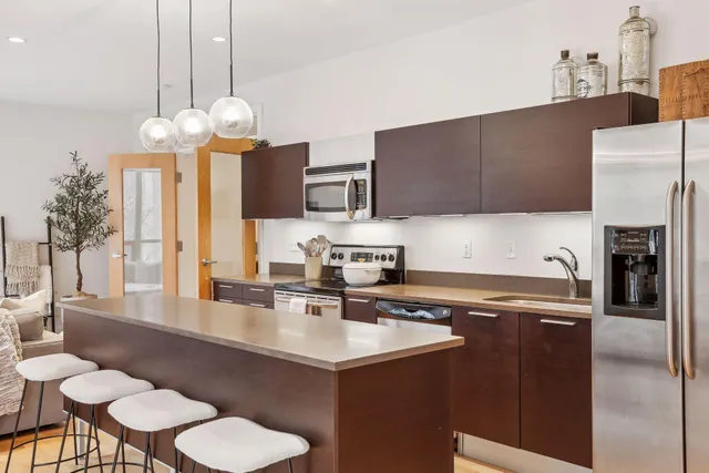 $2,300 | 3116 West Lake Street, Unit 217, Minneapolis, MN 55416