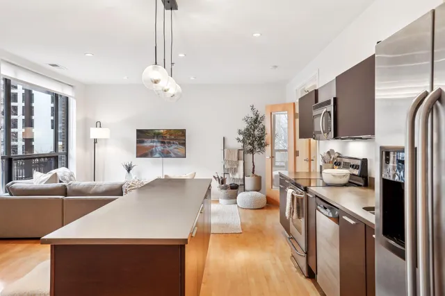 $2,300 | 3116 West Lake Street, Unit 217, Minneapolis, MN 55416