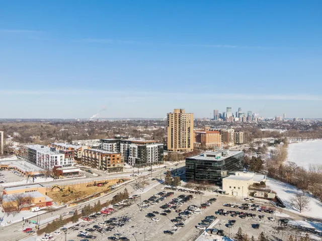 $2,300 | 3116 West Lake Street, Unit 217, Minneapolis, MN 55416