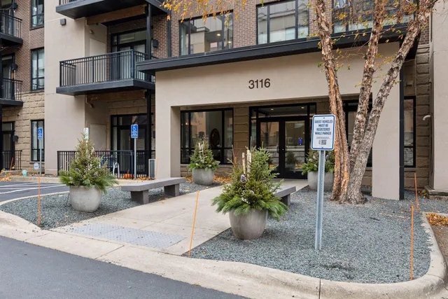 $2,300 | 3116 West Lake Street, Unit 217, Minneapolis, MN 55416
