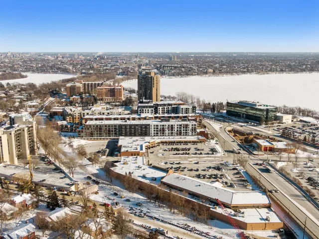 $2,300 | 3116 West Lake Street, Unit 217, Minneapolis, MN 55416