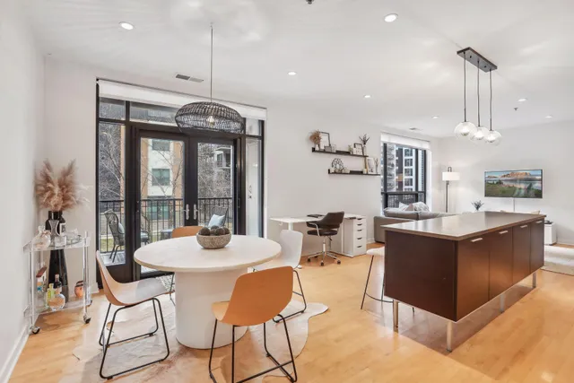 $2,300 | 3116 West Lake Street, Unit 217, Minneapolis, MN 55416