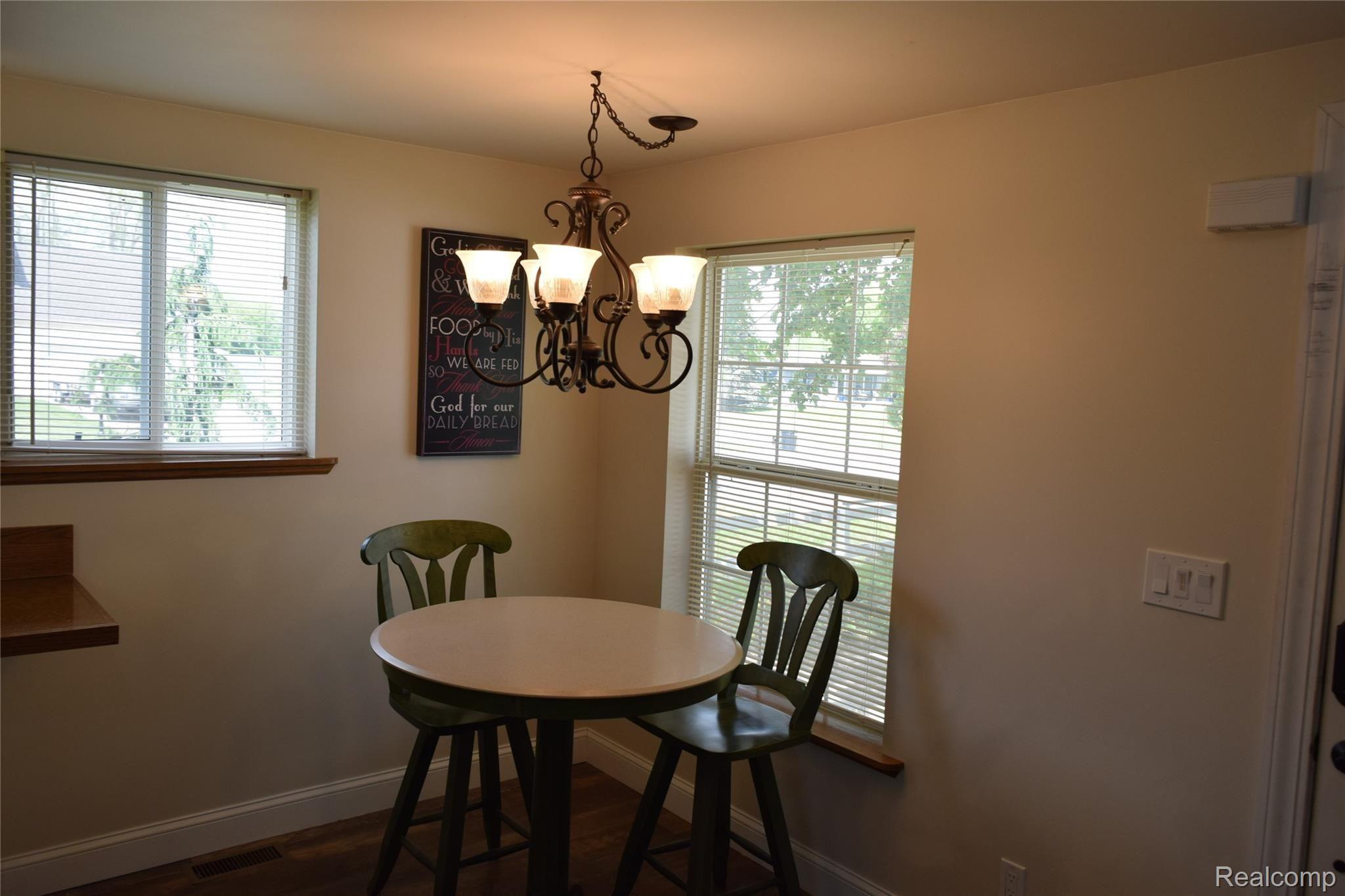 8257 Potter Road Flushing, MI 48433 - Photo 7 of 18 Eat-in area of Kitchen