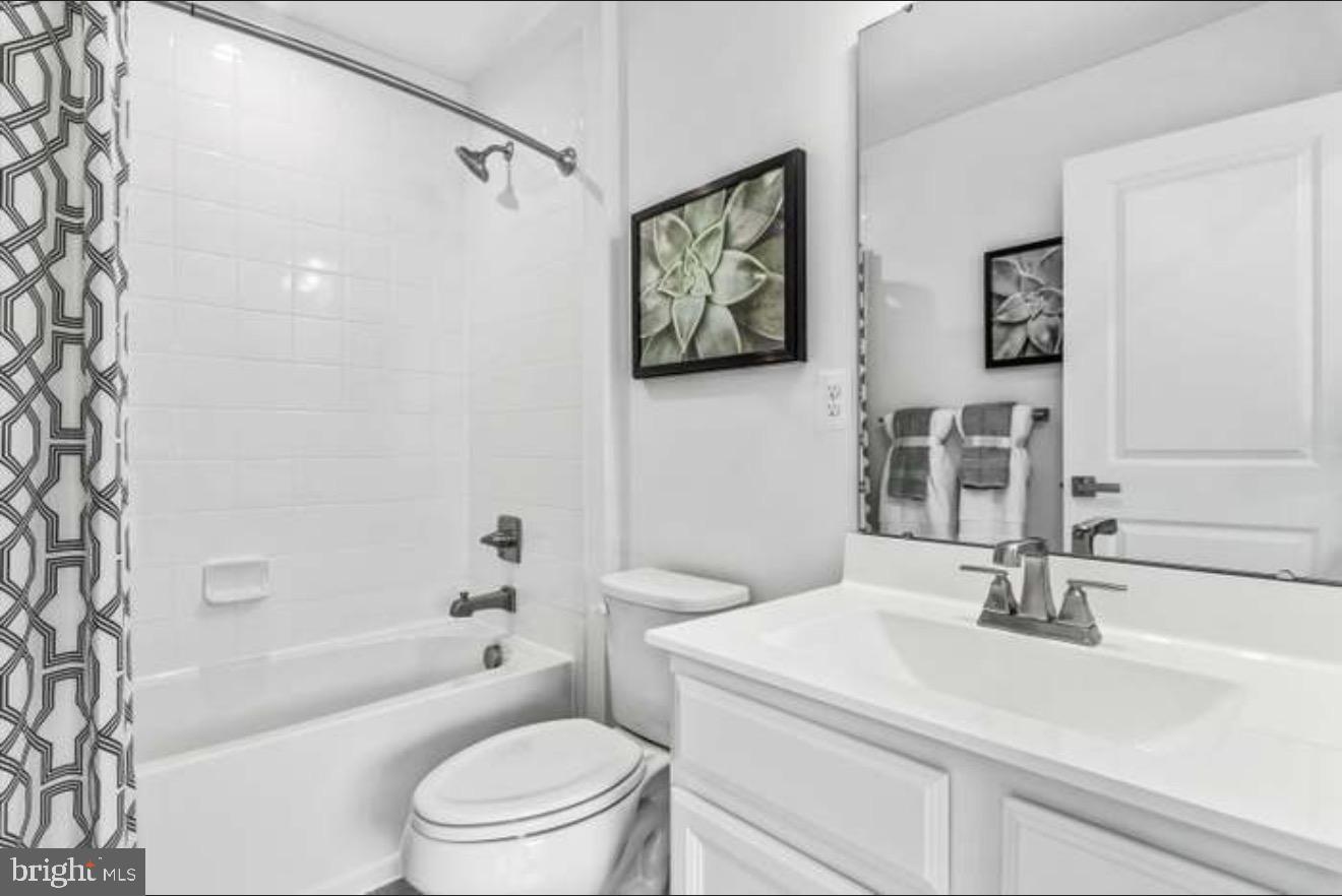 2926 Waterfront Way Baltimore, MD 21219 - Photo 22 of 27