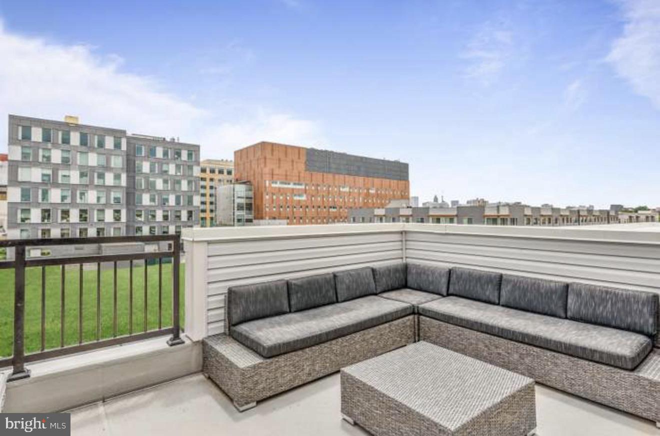 2926 Waterfront Way Baltimore, MD 21219 - Photo 25 of 27