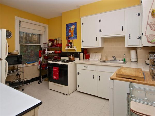 35 Westbourne Terrace, Unit 4 Brookline, MA 02446 - Photo 6 of 14