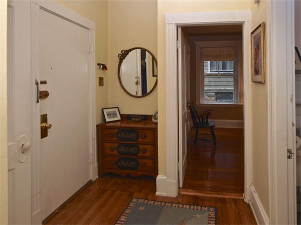35 Westbourne Terrace, Unit 4 Brookline, MA 02446 - Photo 7 of 14