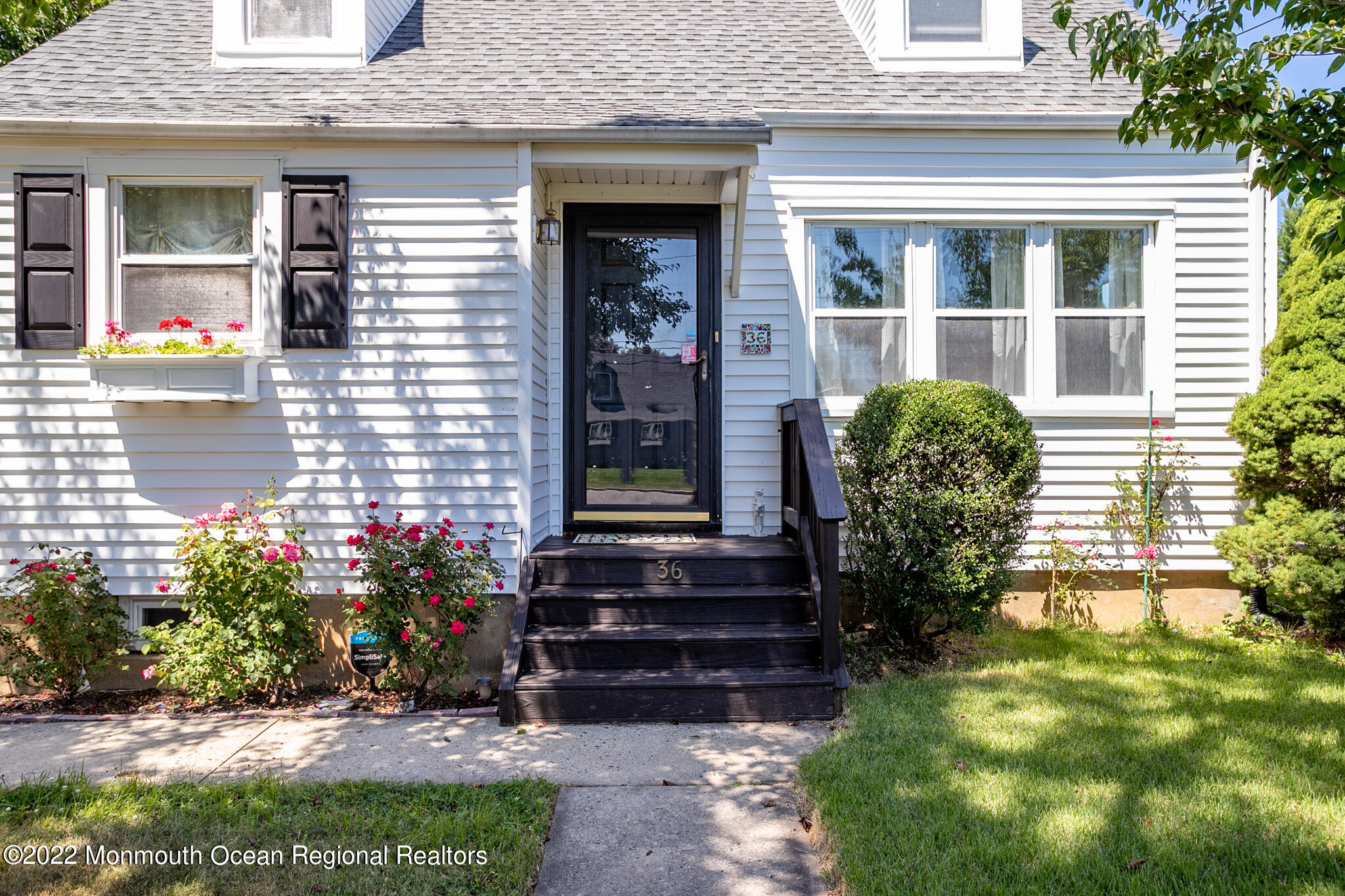 36 Waldron Road Allentown, NJ 08501 - Photo 4 of 33 36 Waldron-4