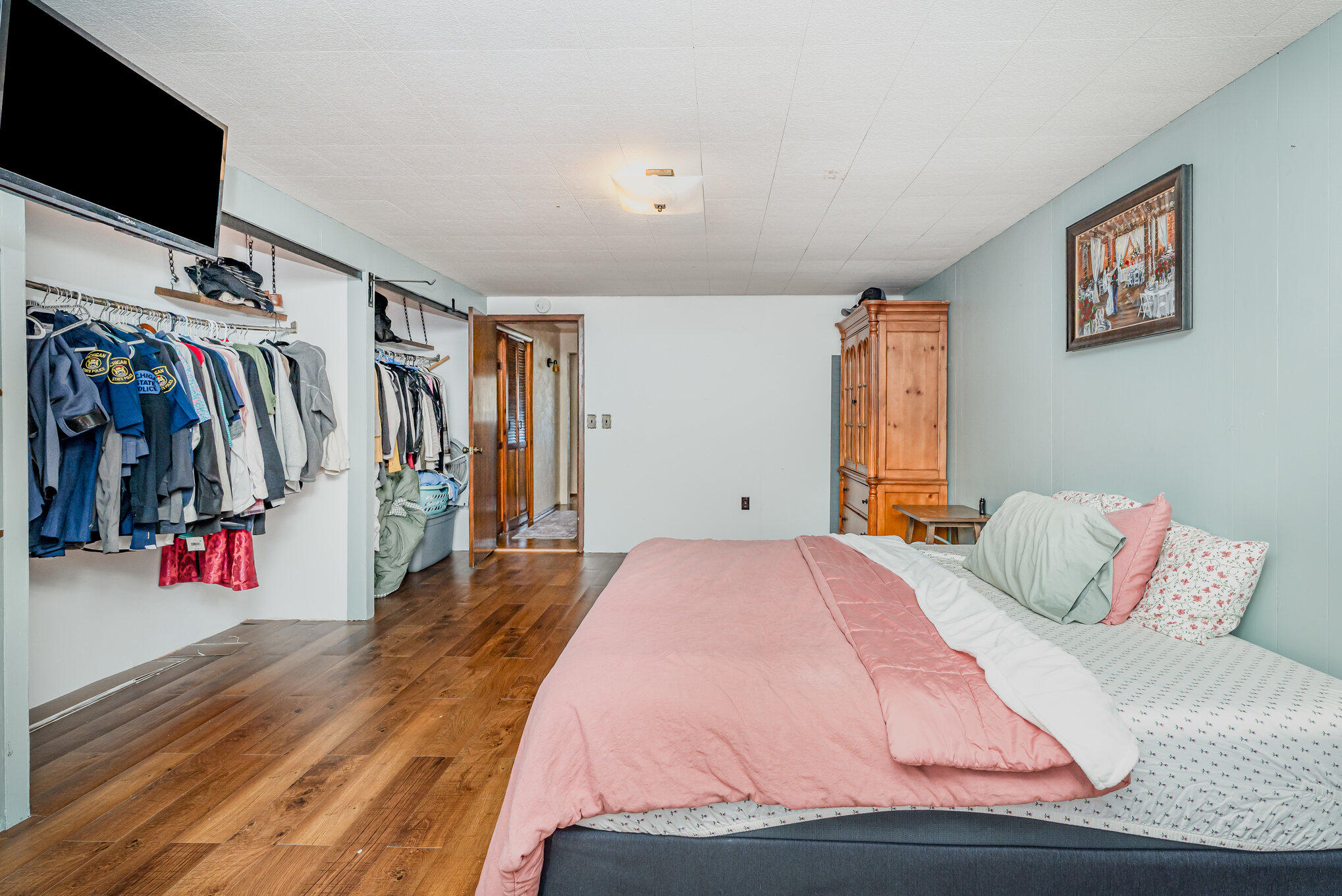 115 John R Street Clare, MI 48617 - Photo 13 of 26 017_p1052888-edit_592