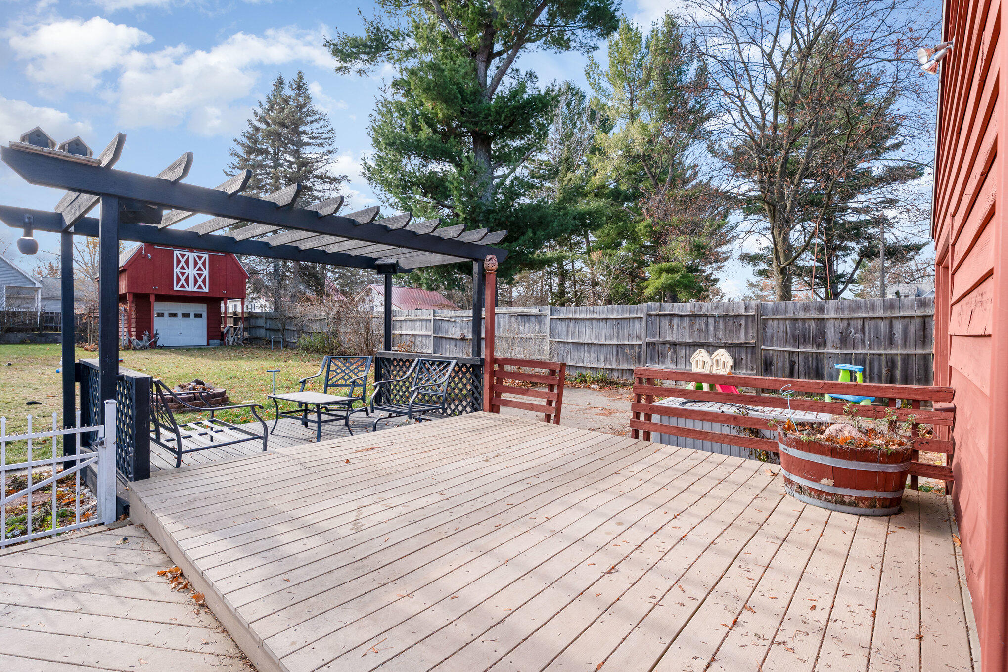 115 John R Street Clare, MI 48617 - Photo 21 of 26 021_p1052859-edit_241