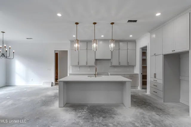 $565,500 | 103 Camden Cove, Madison, MS 39110