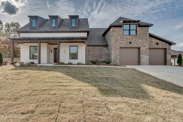 $565,500 | 103 Camden Cove, Madison, MS 39110