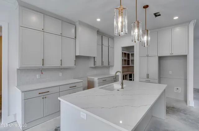 $565,500 | 103 Camden Cove, Madison, MS 39110