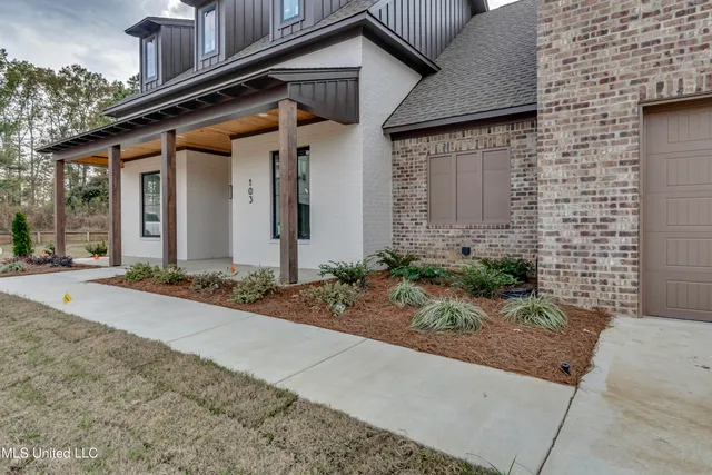 $565,500 | 103 Camden Cove, Madison, MS 39110