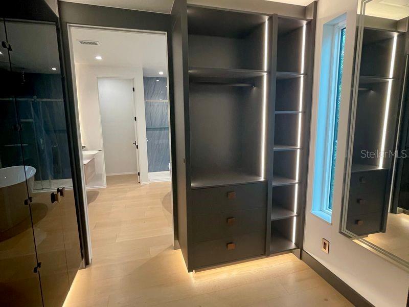 2945 Pyrula Drive Longboat Key, FL 34228 - Photo 31 of 53