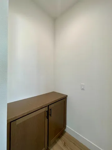 a view of utility room