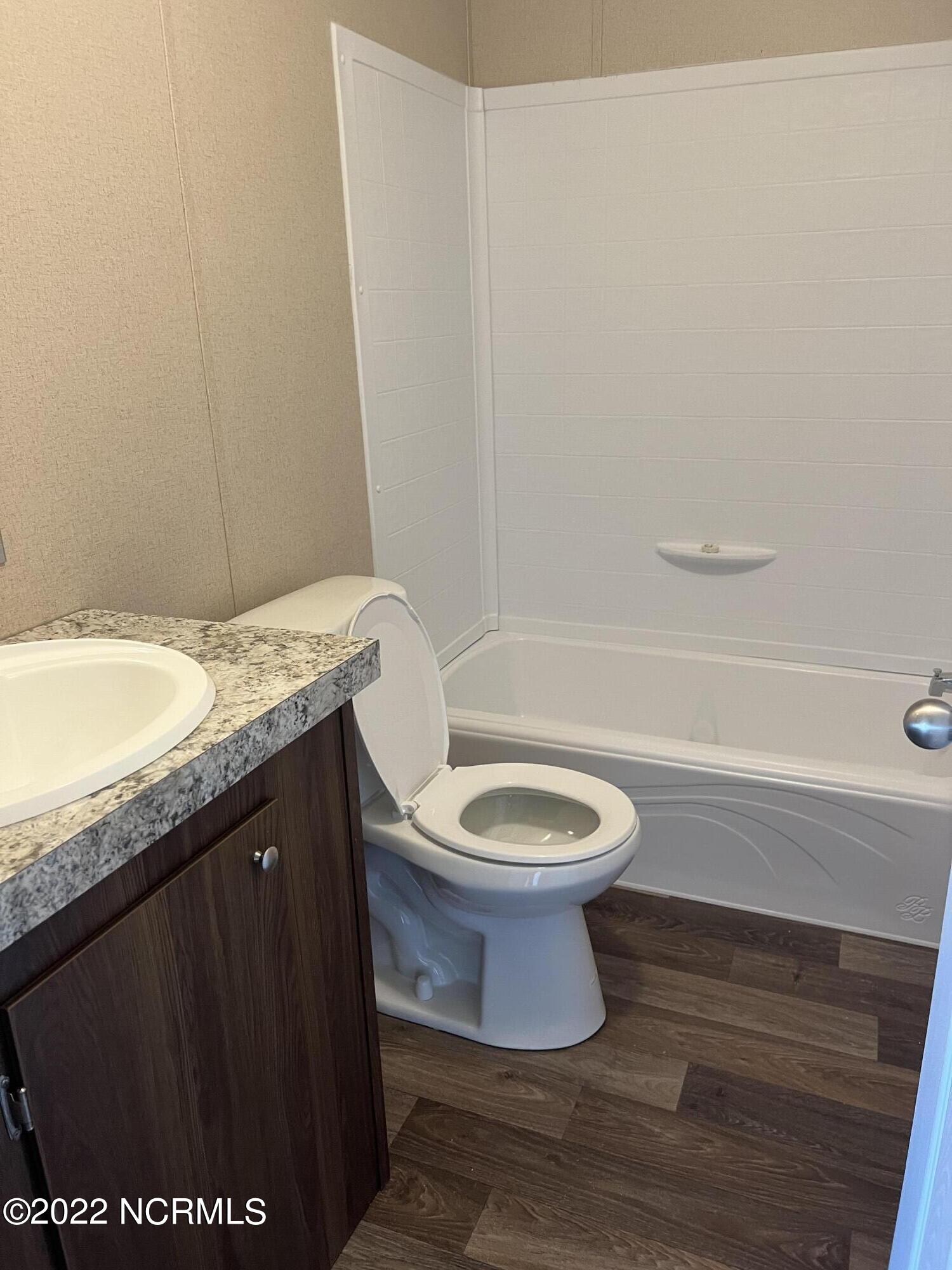 2820 Basstown Road Clinton, NC 28328 - Photo 8 of 14 37EB78B1-7E6A-4B00-9DBA-BB5F400F9BAD