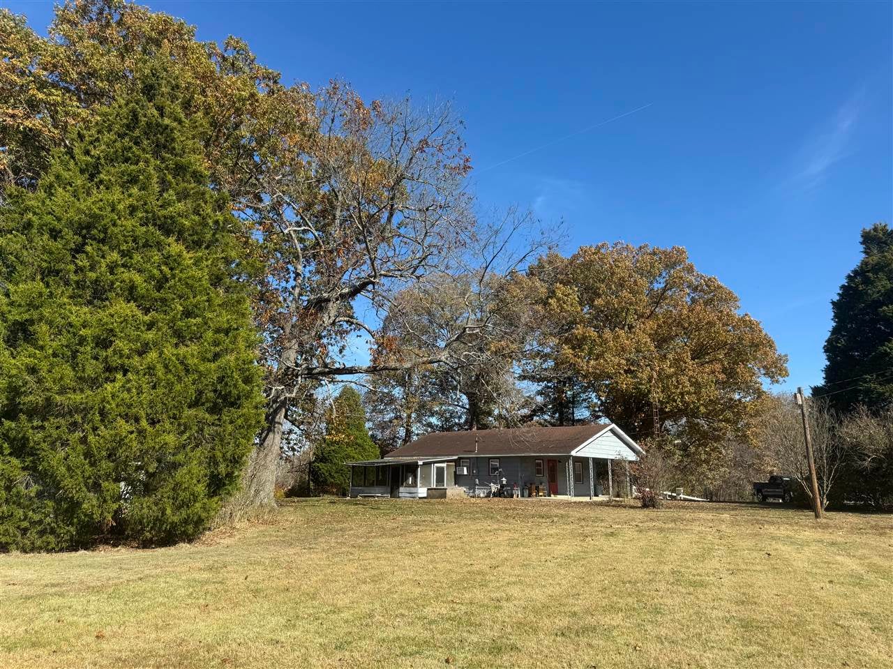 4555 Logansport Road Morgantown, KY 42261 - Photo 6 of 25 Gallery Image 6