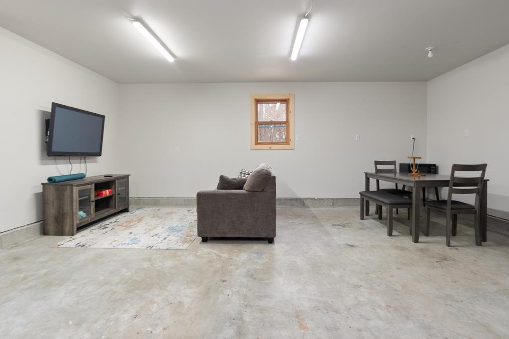 2268 East Maple Lane Waupaca, WI 54981 - Photo 46 of 90