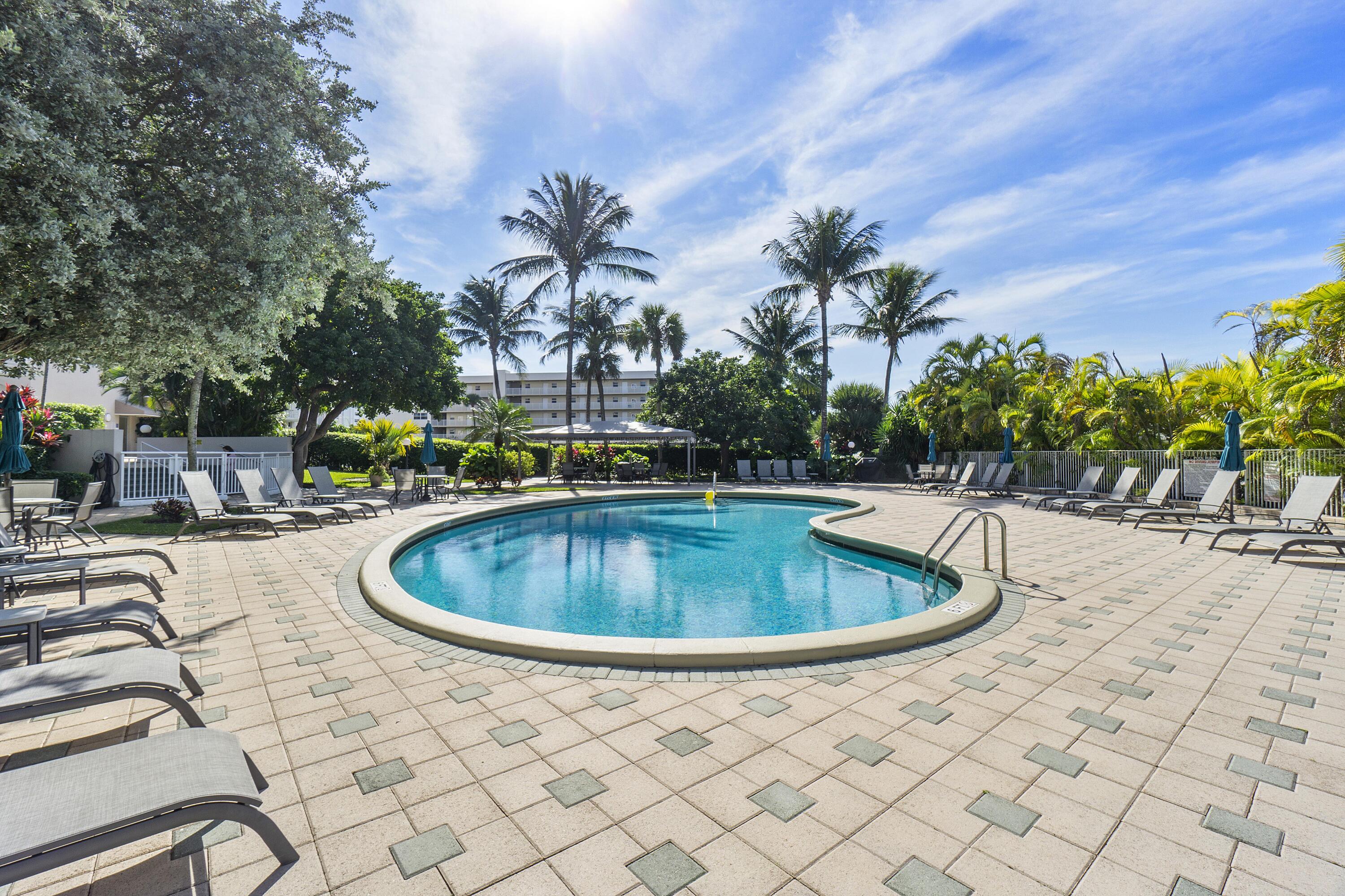 2851 South Ocean Boulevard, Unit 1A Boca Raton, FL 33432 - Photo 36 of 52 Pool