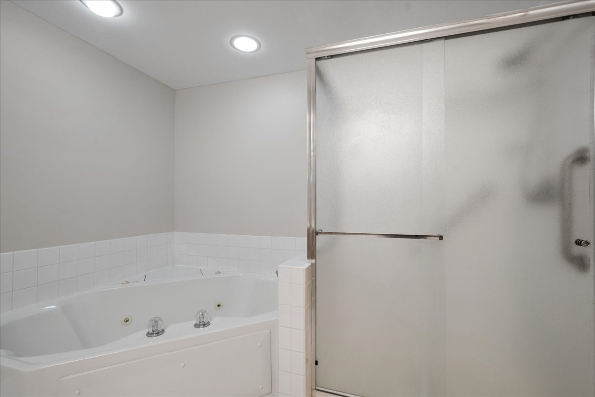 400 South NW Highway, Unit 301B Park Ridge, IL 60068 - Photo 17 of 22